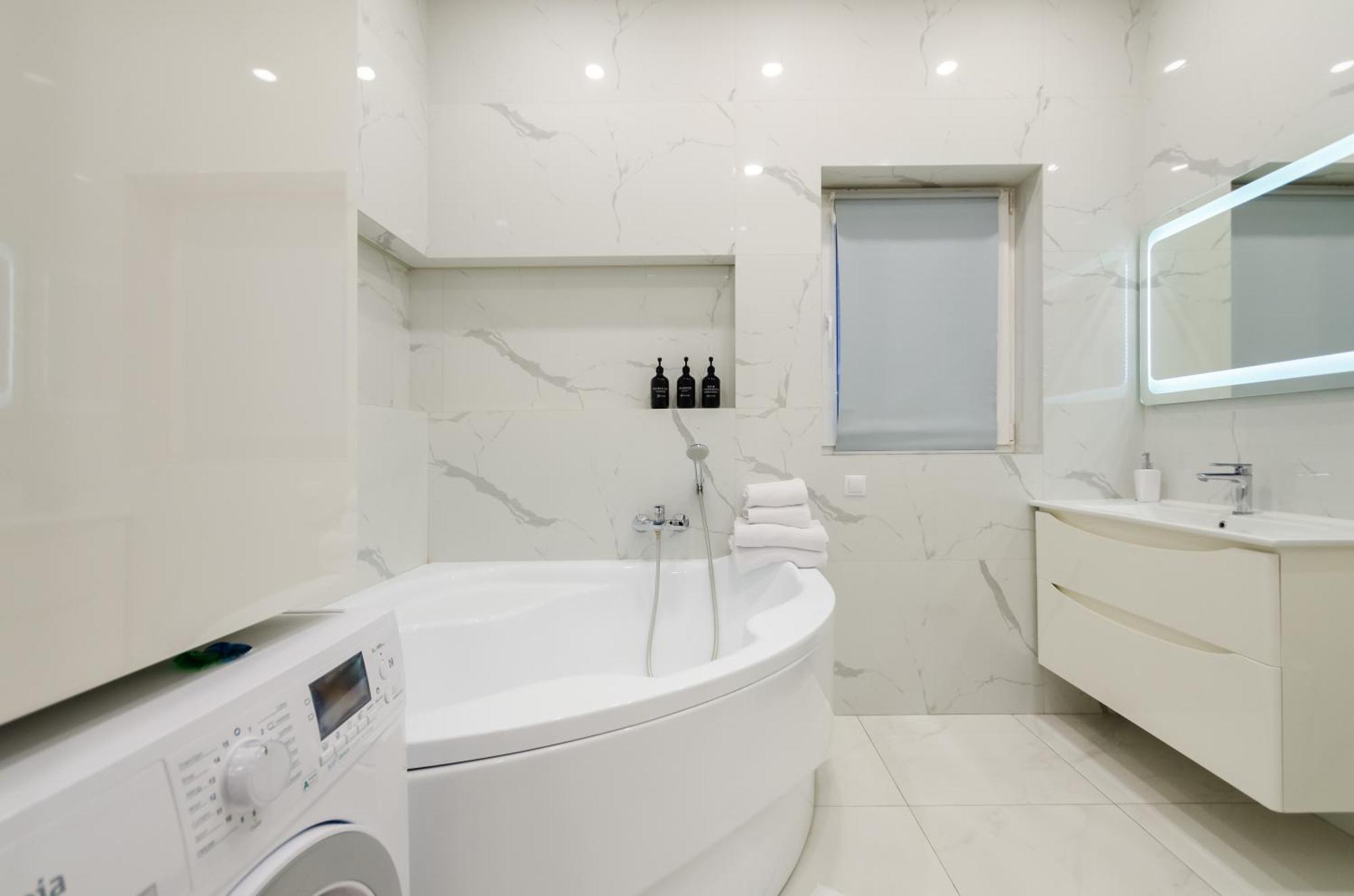 Petrovdom Apartments 267-373 In Rc Central Park, 7 John Mccain Street Kiev Exterior foto